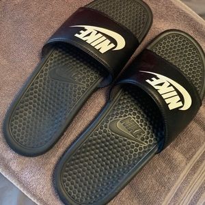 Men’s Nike slides